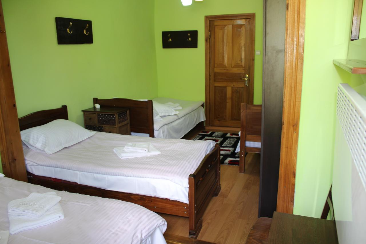 Salome Guest House Mestia Exterior foto